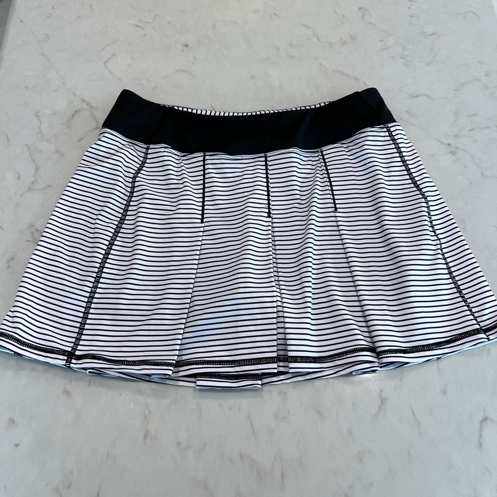 KYODAN Black White Stripe Pleated Tennis Skirt w Built in Shorts Athletic Size M